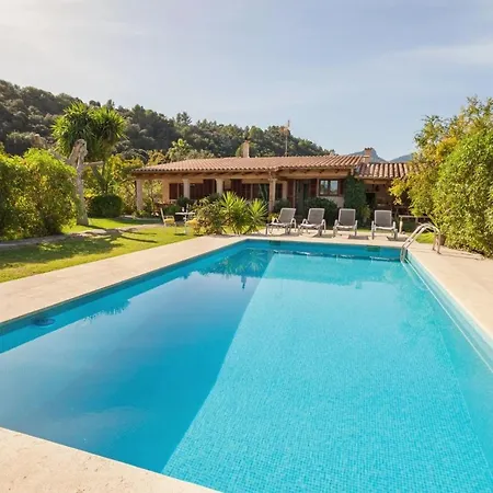 Sleeps 4 Pool Air Con Wifi Pollenca