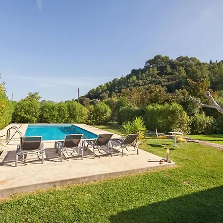 Sleeps 4 Pool Air Con Wifi Pollenca
